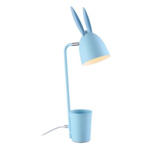 Stona lampa Forma DF4803-1TL BL u plavoj boji, sa E27 grlom, savršen je dodatak dečijem radnom stolu. Izrađena od metala i medijapana u dimenziji od 585x230x120 mm, kombinuje funkcionalnost i dekorativni šarm, pružajući idealno osvetljenje za učenje i igru.