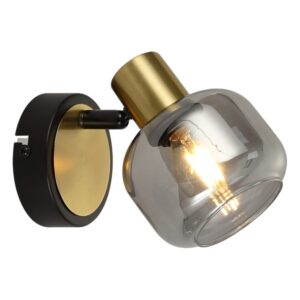 Spot lampa Forma FE408-1 BK+SG sa jednim grlom (E14) doprinosi modernom izgledu vaših prostorija.Izrađena je od metala crne boje a abažuri od stakla sa elementima zlatne boje.Dizajn je modernog karaktera, sa elegantnim detaljima koji upotpunjuju njen luksuzni izgled.Zahvaljujući elegantnom jednostavnom obliku, bojama, originalnom i modernom dizajnu, može se uklopiti uz većinu enterijera.Zbog svojih dimenzija od 100x130mm ova lampa je idealna za trpezarije, dnevne sobe, spavaće sobe.